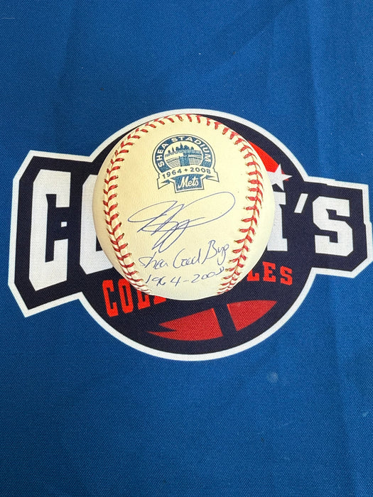 Mike Piazza Autographed Shea Stadium Final Season Logo Baseball w/ Inscription (Fanatics)