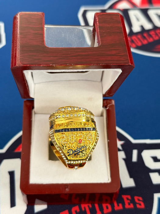 Los Angeles Dodgers Replica 2024 World Series Ring with Display Box