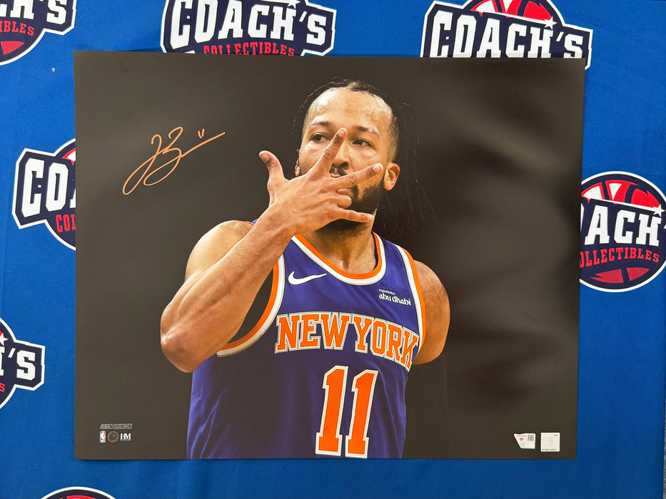 Jalen Brunson Autographed 3pt Celebration 16x20 Photo (Fanatics)