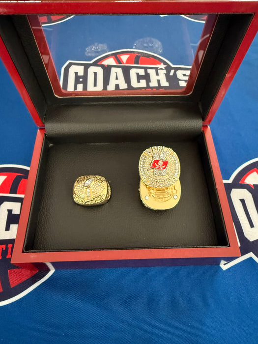 Tampa Bay Buccaneers 2pc Replica Super Bowl Rin Set with Display Box