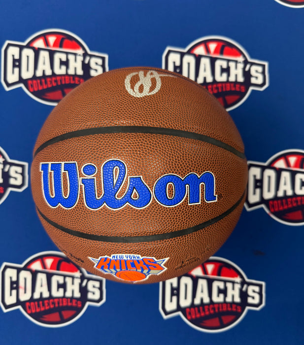 OG Anunoby Autographed NY Knicks Logo Wilson Basketball (Fanatics)