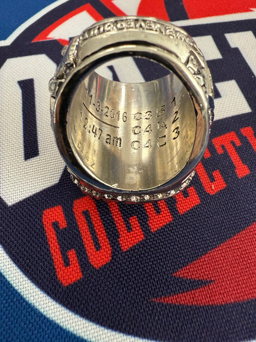 Chicago Cubs 2016 Replica World Series Ring (Anthony Rizzo)