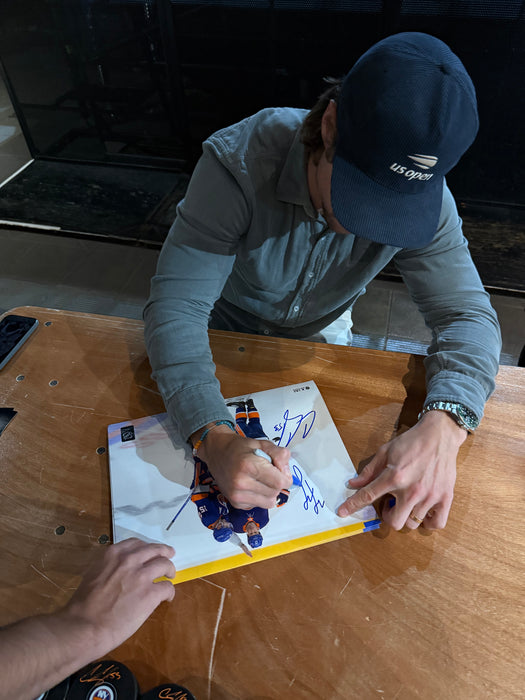 Cal Clutterbuck, Matt Martin & Casey Cizikas TRIPLE Autographed 11x14 Photo (JSA)