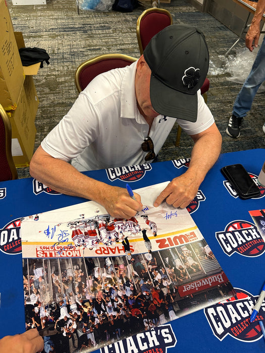 1994 New York Rangers Team Signed 16x20 Celebration Photo w/ 17 Autographs (Beckett)