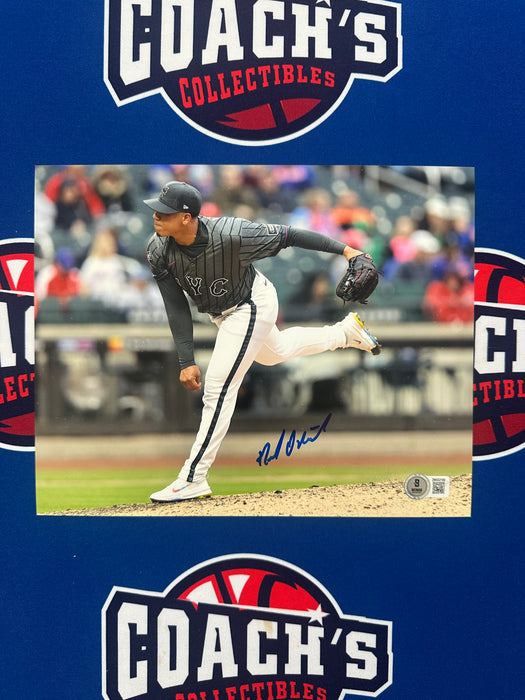 Dedniel Nunez Autographed 8x10 Photo (Beckett)