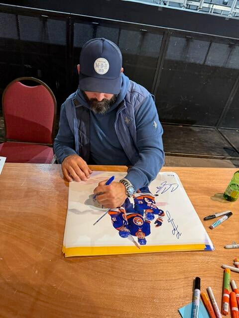 Cal Clutterbuck, Matt Martin & Casey Cizikas TRIPLE Autographed 11x14 Photo (JSA)