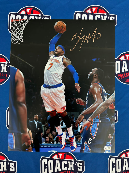 Carmelo Anthony Autographed 16x20 NY Knicks Photo (Beckett)