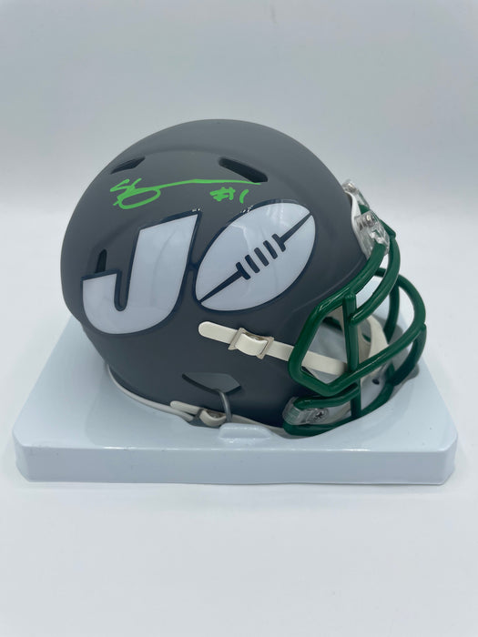 Sauce Gardner Autographed NY Jets AMP Mini Helmet (Beckett)