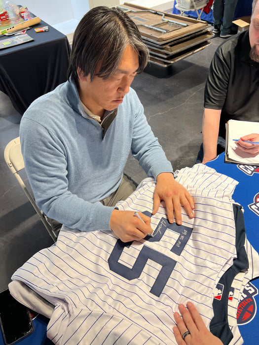 Hideki Matsui Autographed CUSTOM NY Yankees Pinstripe Jersey with 09 WS MVP Inscr (Beckett)