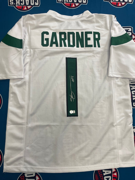 Sauce Gardner Autographed Custom NY Jets White Jersey  (Beckett)