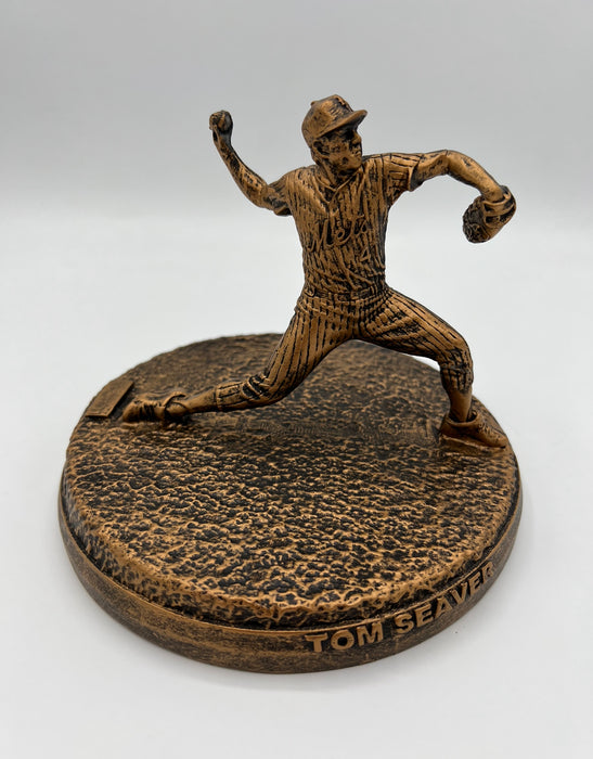 Tom Seaver Mini Statue Stadium Giveaway