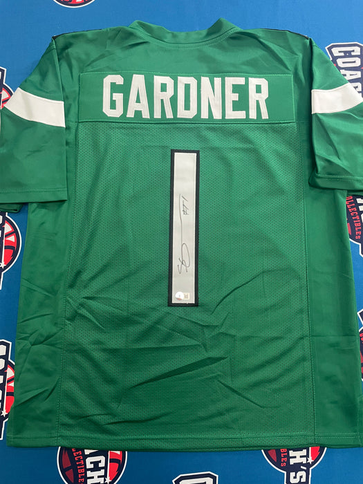 Sauce Gardner Autographed Custom NY Jets Green Jersey  (Beckett)
